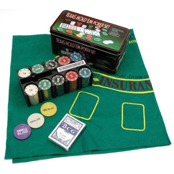 Покер комплект с 200 чипа и покривка за Blackjack