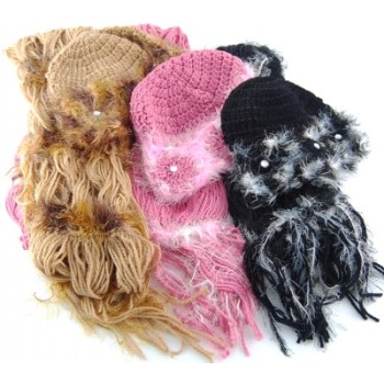 Красив плетен зимен комплект - шапка и шал с декорации
