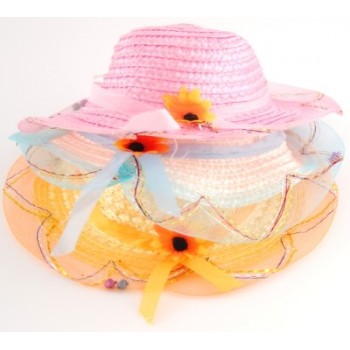 Лятна шапка с декоративна панделка и цвете