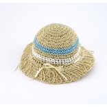 Красива лятна плетена шапка с декоративни ресни