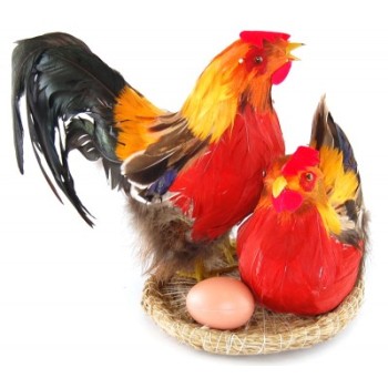 Декоративни фигурки в  кошничка - петле и кокошка с яйце
