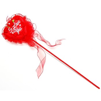 Червено сърце с декорация - рози от сатен, нежна дантела и послание