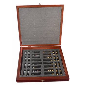Луксозен шах в дървена кутия с метални голф фигурки