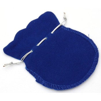Луксозна подаръчна торбичка от нежно синьо кадифе със сребриста панделка за затягане