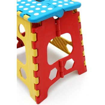 Многоцветно сгъваемо столче, изработено от PVC материал