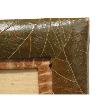Красива рамка, декорирана с палмов лист