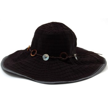 Красива дамска плетена шапка с периферия - черна