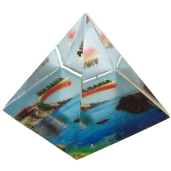 Сувенирна стъклена пирамида отразяваща - черноморски бряг