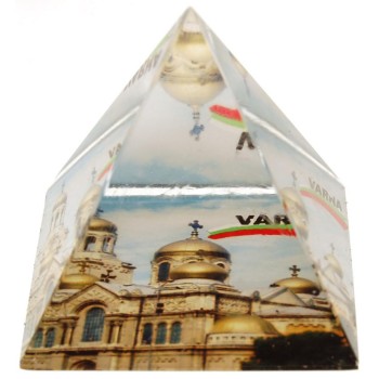 Сувенирна стъклена пирамида отразяваща - катедрала Варна