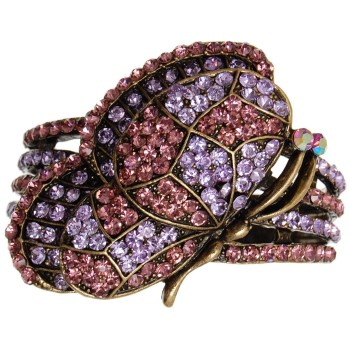 Дамски ръчен часовник с елегантен дизайн - пеперуда, декориран с цветни камъни