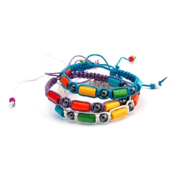 Плетена гривна с цветни мъниста и метални топчета