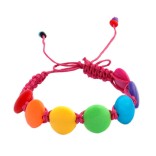 Плетена гривна с цветни топчета