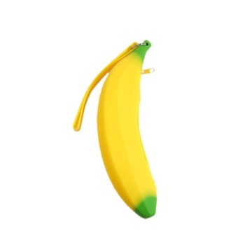 Цветна чантичка във формата на банан