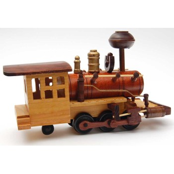 Сувенир от дърво - локомотив, ръчна изработка