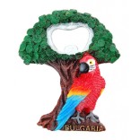 Сувенирна магнитна фигурка - отварачка във формата на папагал до дърво, България