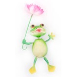Сувенирна магнитна фигурка - жабка с цвете