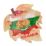 Сувенирна магнитна фигурка - листо с грозде, карта на България с цветовете на българския трикольор и герб