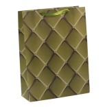 Цветна подаръчна торбичка - квадратчета, изработена от картон