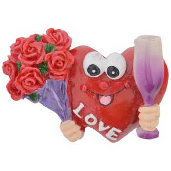 Сувенирна магнитна фигурка - сърце, декорирано с букет рози и чаша за шампанско