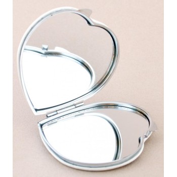 Сувенирно джобно огледало във формата на сърце, изработено от изкуствена кожа и метал