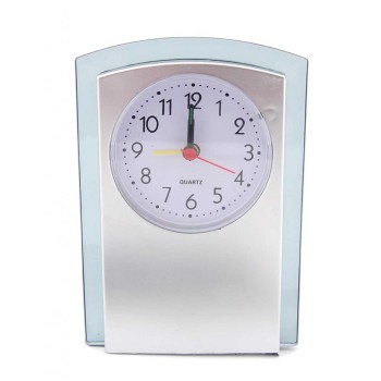 Настолен часовник - будилник с прозрачен кант, изработен от PVC материал