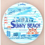 Сувенирно джобно огледало, декорирано с изглед на плажната ивица и хотели от Слънчев бряг и морски  мотиви