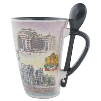Сувенирна керамична чаша с лъжичка - хотели и крайбрежна ивица от Слънчев бряг