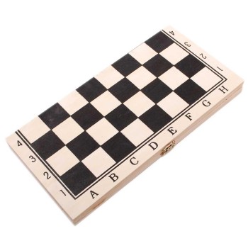 Шах в дървена кутия, удобен за питници или за плажа