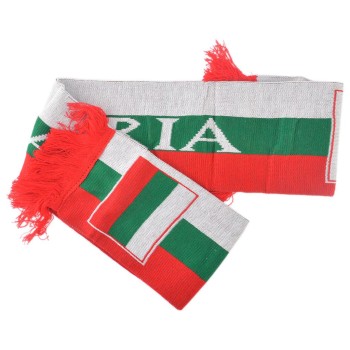 Двулицев шал с цветовете на българския трикольор с червени ресни
