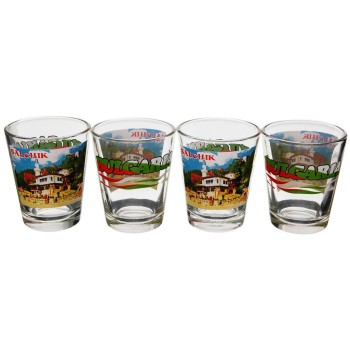 Комплект четири броя сувенирни стъклени чаши с декорация - двореца в Балчик