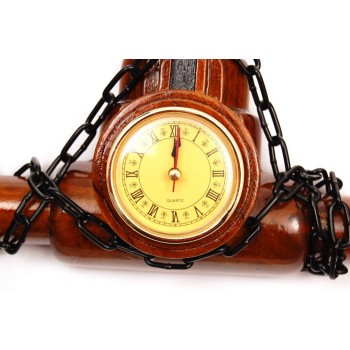 Декоративен стенен часовник - котва, изработен от дърво