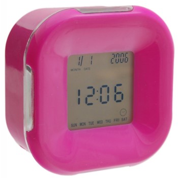 Настолен електронен часовник с прозрачен, тънък дисплей