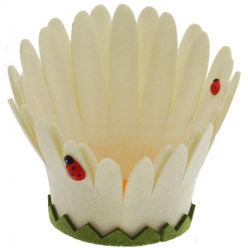 Декоративна кашпа за саксия във формата на маргаритка, красиво украсена с две калинки