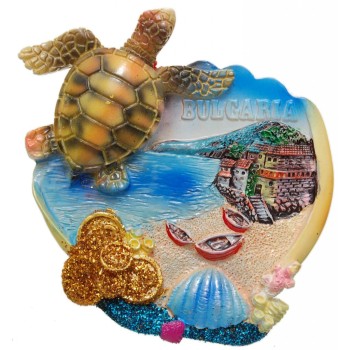 Сувенирна магнитна фигурка с костенурка и жълтици - морски бряг с три лодки