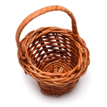 Декоративна плетена кошничка