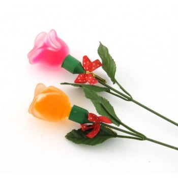 Роза - парфюм в оригинална стъклена опаковка