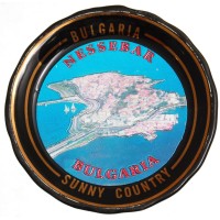 Сувенирна порцеланова чинийка с магнит
