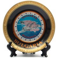 Сувенирна чинийка порцелан с пластмасова поставка и кукичка за закачване