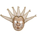 Декоративна фигурка маска за окачване, изработена от порцелан