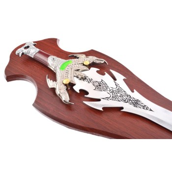 Сувенирен меч с острие и дръжка, декорирана с два орела