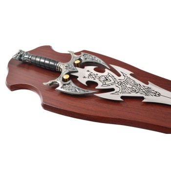 Сувенирен меч с острие и декоративна дръжка