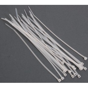 Свински (миши) опашки PVC - 2