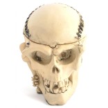 Сувенирен пепелник - човешки череп с формата на топка