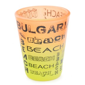 Сувенирна чаша за шот, декорирана с надписи - Beach