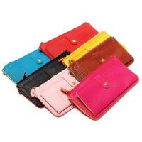 Елегантен дамски портфейл от щампована еко кожа със закопчалка