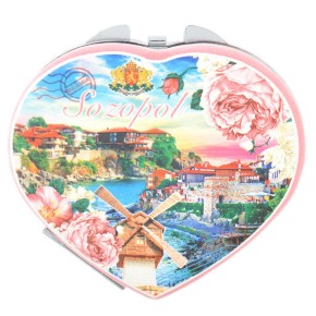 Сувенирно джобно огледало във формата на сърце, изработено от изкуствена кожа и метал