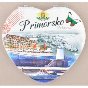 Сувенирно джобно огледало във формата на сърце, изработено от изкуствена кожа и метал