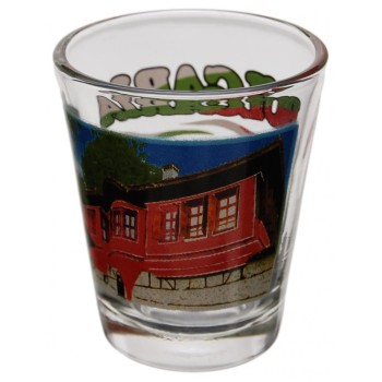 Комплект четири броя сувенирни стъклени чаши с декорация - старинна къща